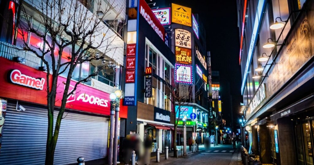 千葉市中央区の夜