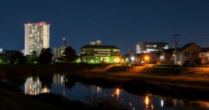 越谷市の夜
