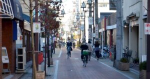 草加駅前の風景