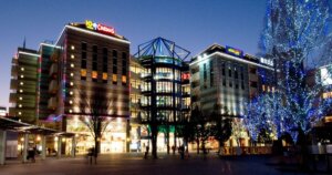 センター南の夜